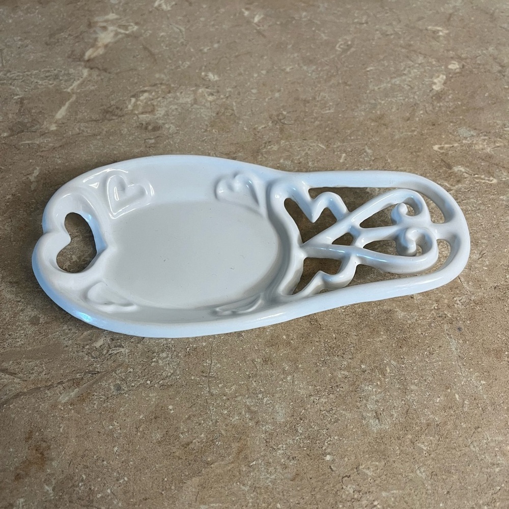White Enameled Cast Iron Spoon Rest with Heart Cutout